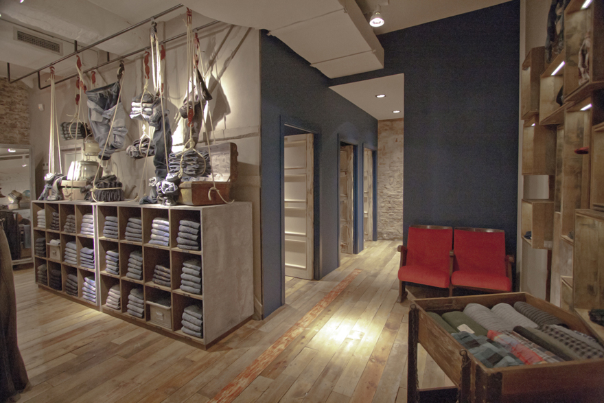 Recoupage en la tienda de Pepe Jeans 